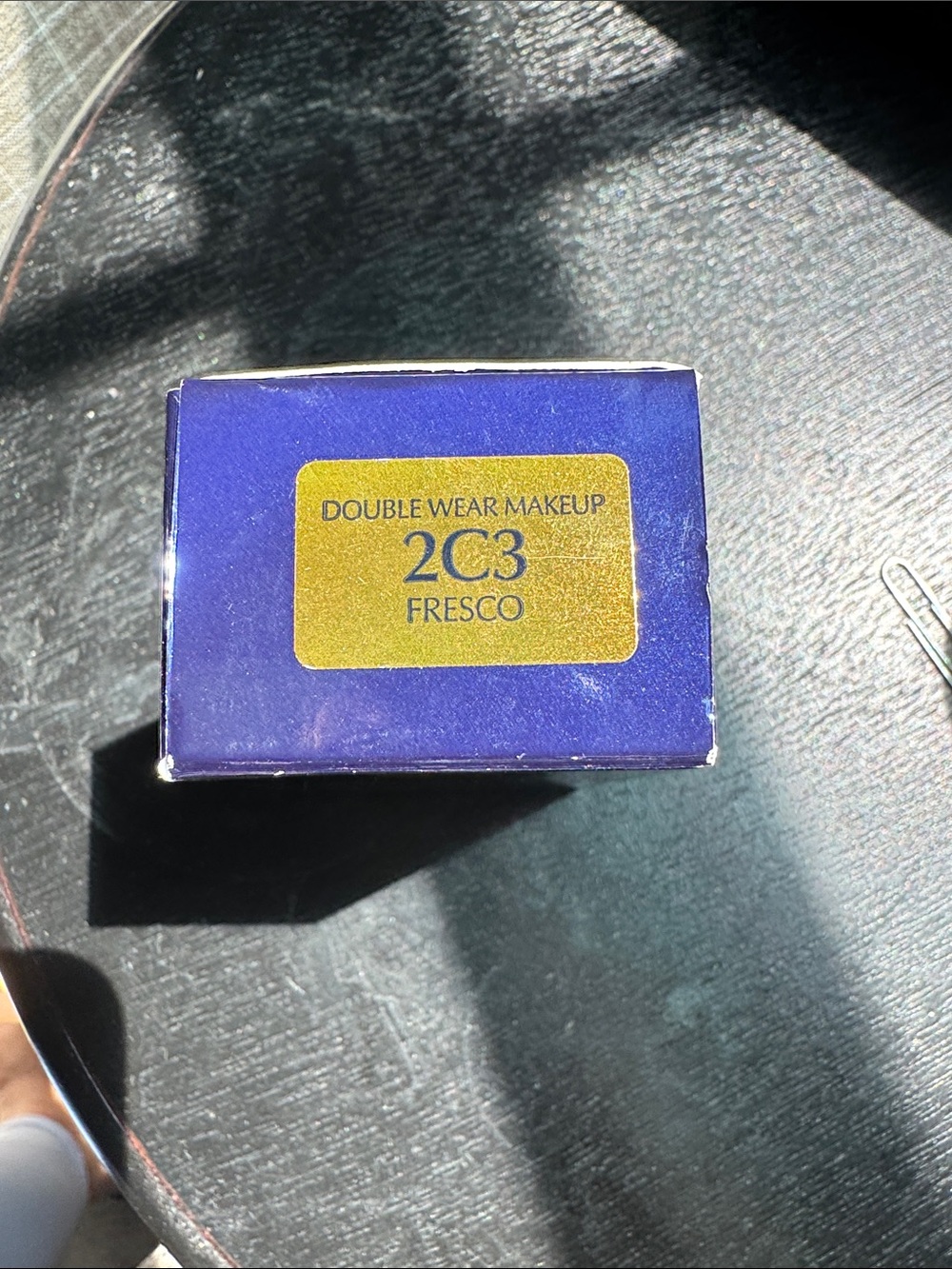 Estee Lauder Double Wear Foundation - Fresco 2C3 - Picture 6 of 6